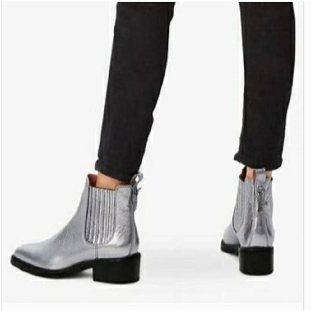 Coach Bowery Chelsea Boot Silver Metallic Leather Comfort Ankle‎ Size 7